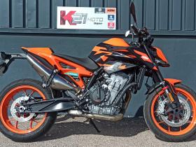SUPERBE KTM 890 DUKE GP
